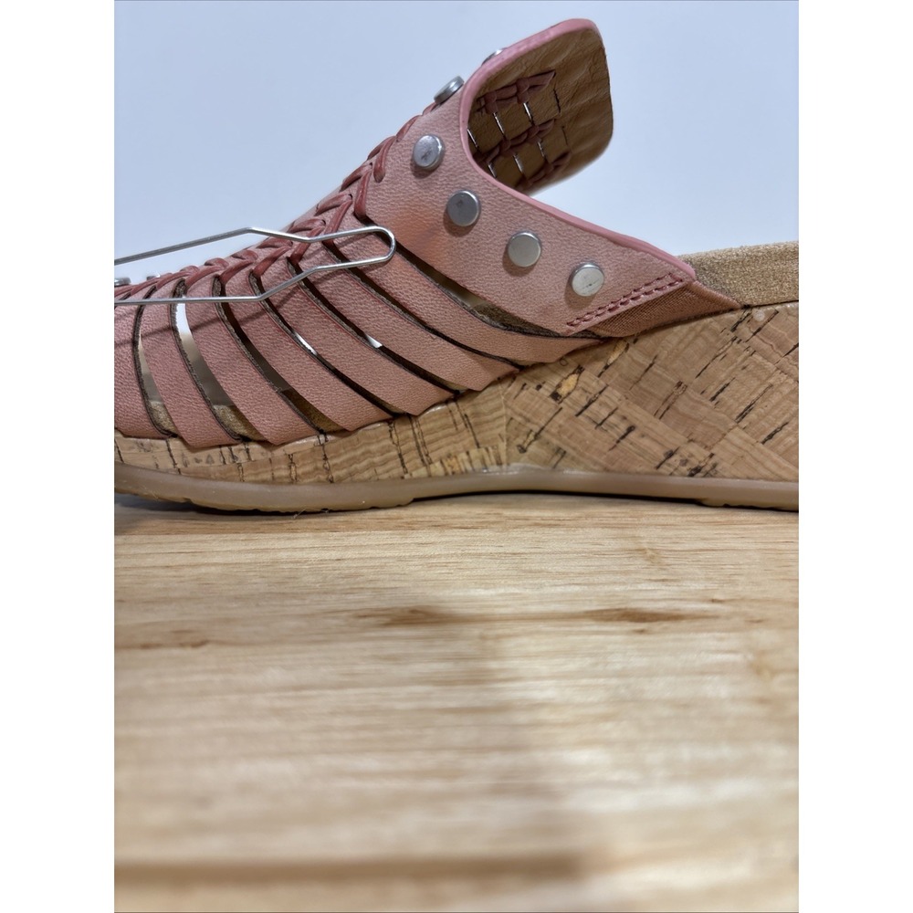 BareTraps Light Pink Silver Studded Strappy Fritsy Cork Wedge Sandals 8 M - Picture 9 of 9